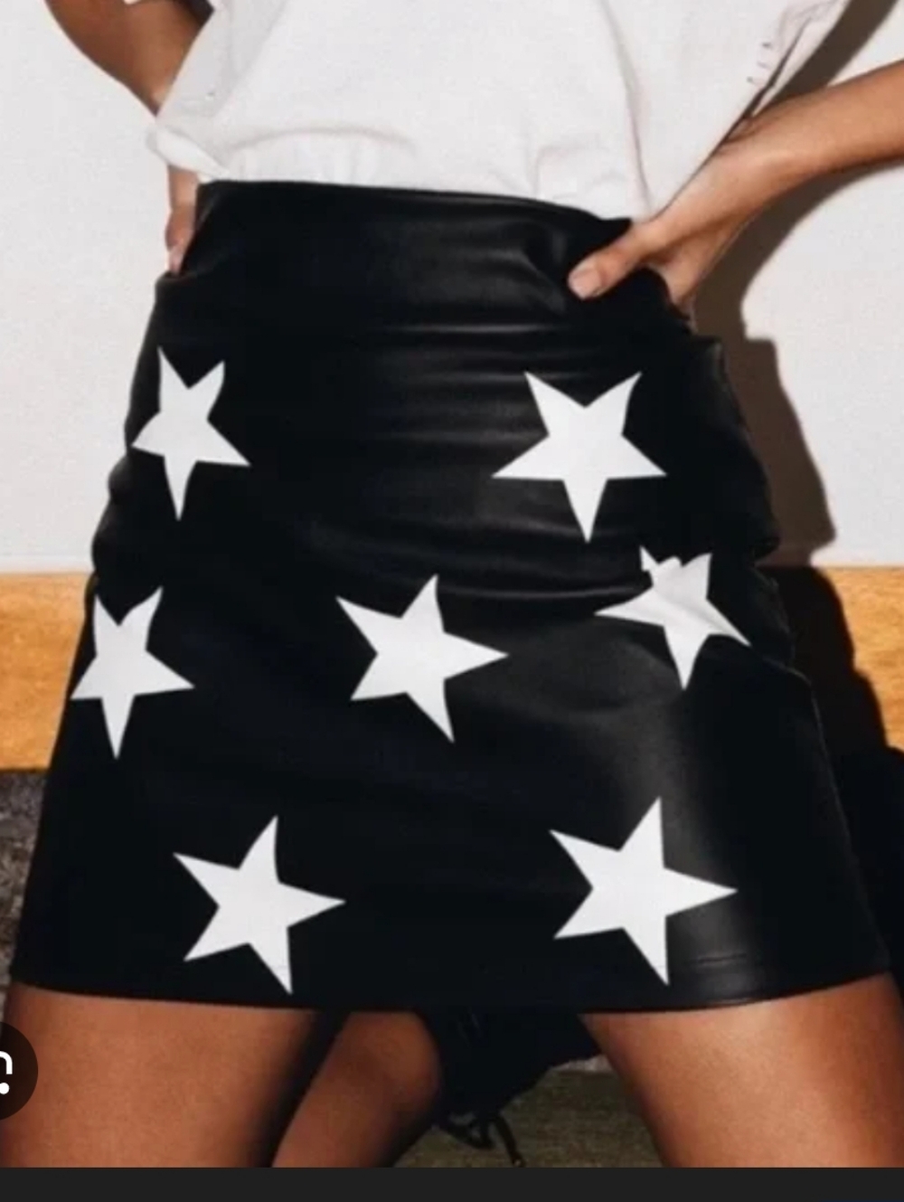 Princess Polly Skirt Women's 6 Mini Star Print